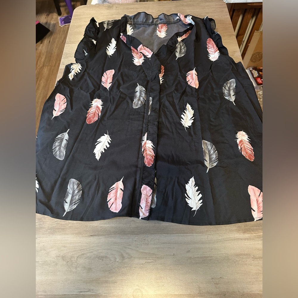 Brand new Feather Tank Top 2X  NWOT